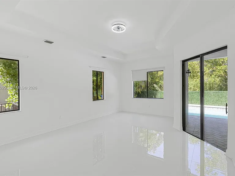 7551 SW 187th St — Photo 17