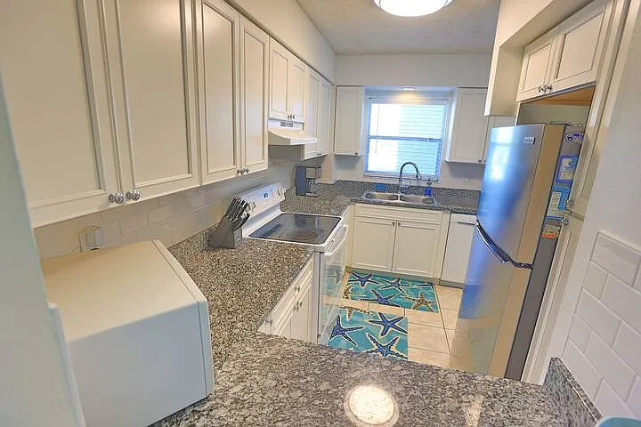 116 Vista Hermosa Cir #206 — Photo 26
