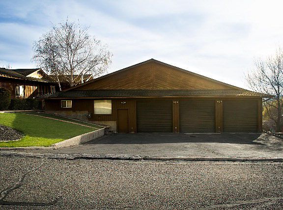 3rd image of 1292 Meadowview Ave