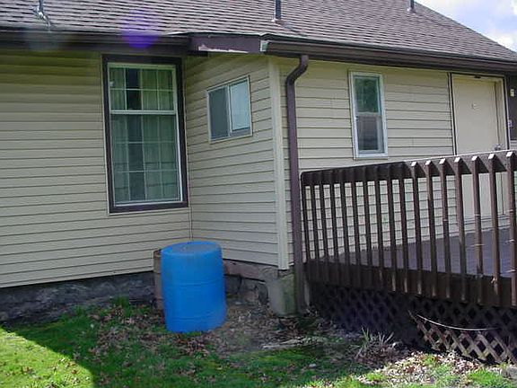 4th image of 139 W Twinsburg Rd
