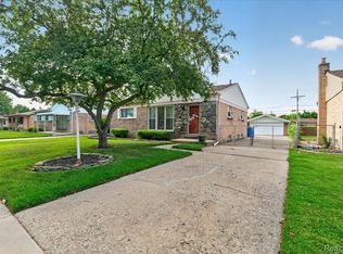 11908 Stamford Ave, Warren, MI 48089