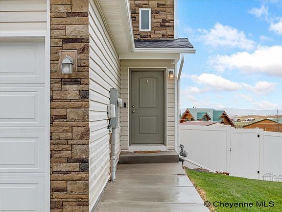 2nd image of 4122 Plateau Ct