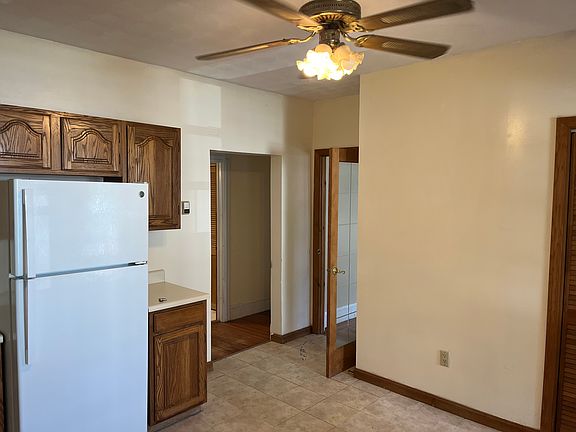5th image of 26 Robert St #1
