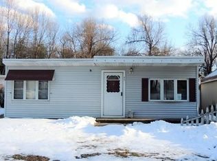 45 Vincent St, Springfield, MA 01129