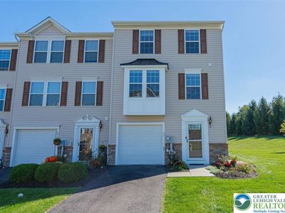 23 Red Rose Ln, Easton, PA, 18045