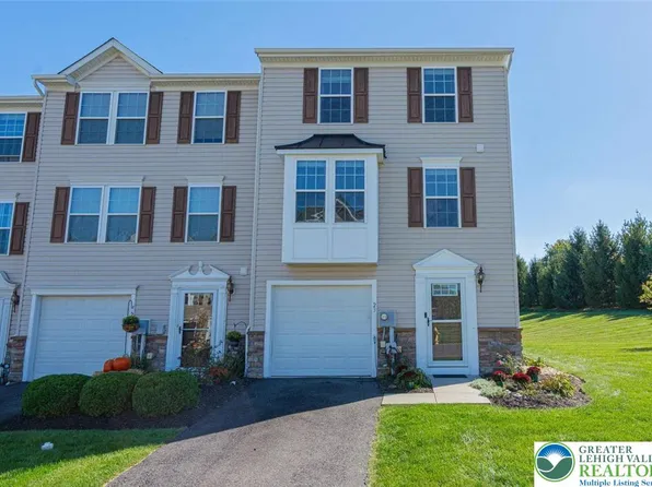 23 Red Rose Ln, Easton, PA 18045