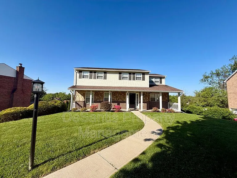 5043 Julia Ln — Photo 3