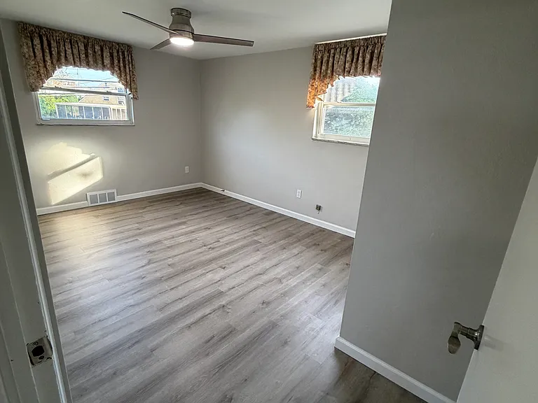 123 Danube Dr — Photo 25