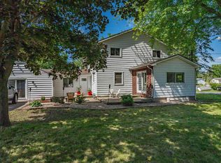 230 E Chestnut St, Waterloo, IN 46793