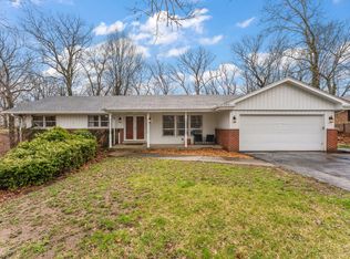 90 Alpine Ln, Crete, IL 60417