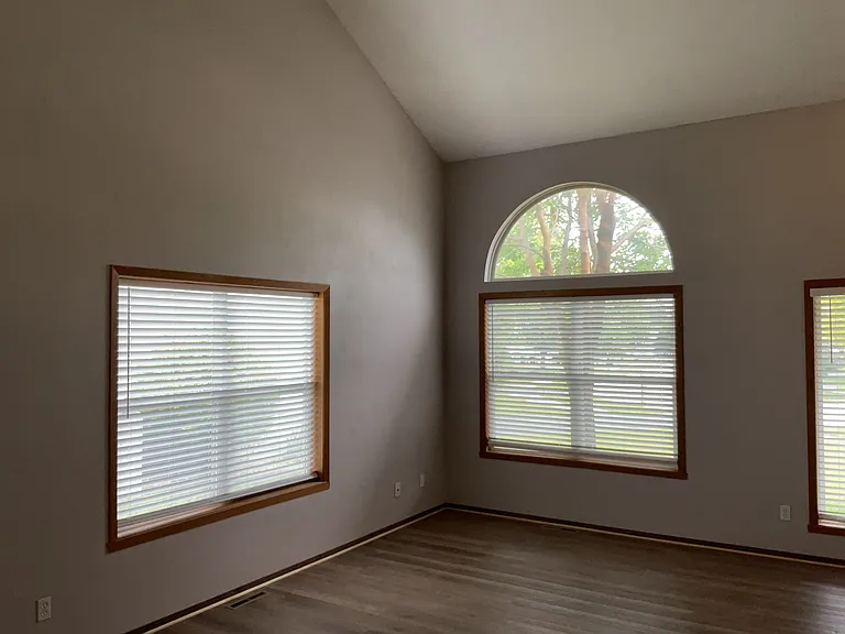 6549 Samantha Ln — Photo 8
