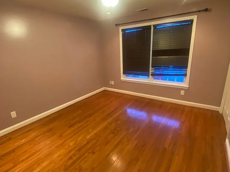 377 E Madison Ave — Photo 8