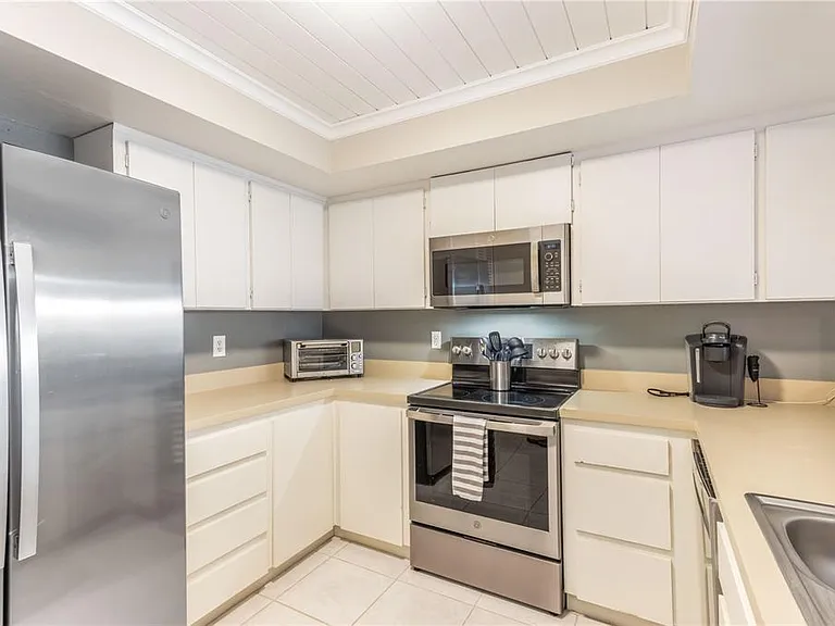 700 Island Way #501 — Photo 15