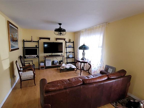 3rd image of 8829 Santa Bella Dr