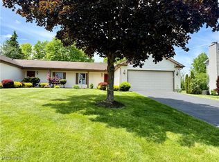 524 Shadydale Dr, Canfield, OH 44406