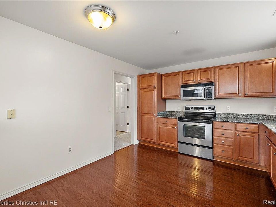 28360 Carlton Way Dr, photo 10