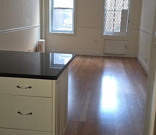 5th image of 347 E 61st St APT 2RW