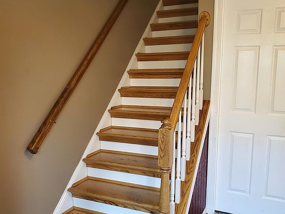 4th image of 512 Waters Cove Ct