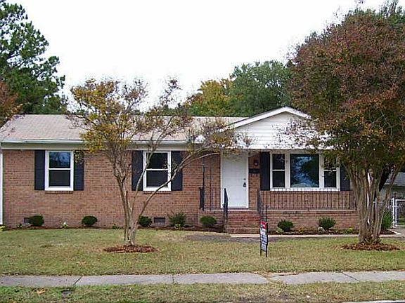 3rd image of 1108 Holladay St