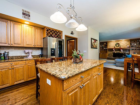 2nd image of 4395 Sunnymeade Dr
