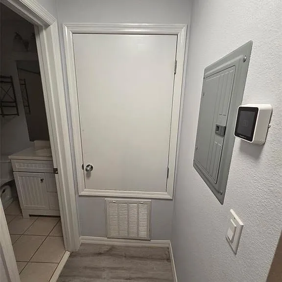 930 Spring Park Loop #B — Photo 6