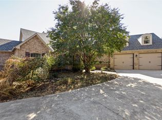 396 Ranchview Ct, Bowie, TX 76230