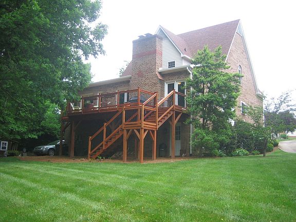 3rd image of 704 Mitch Dr