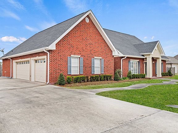3rd image of 313 Donald Dr