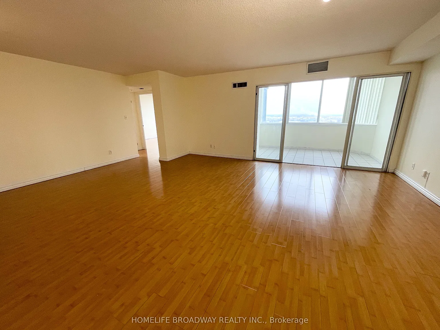 3 bed, $2,750 — Photo 3
