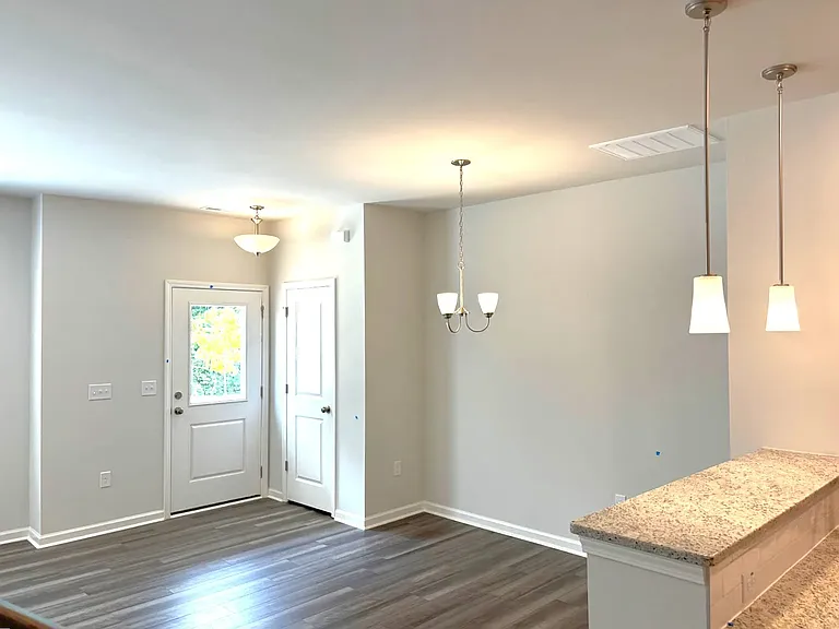 719 Faucette St — Photo 6