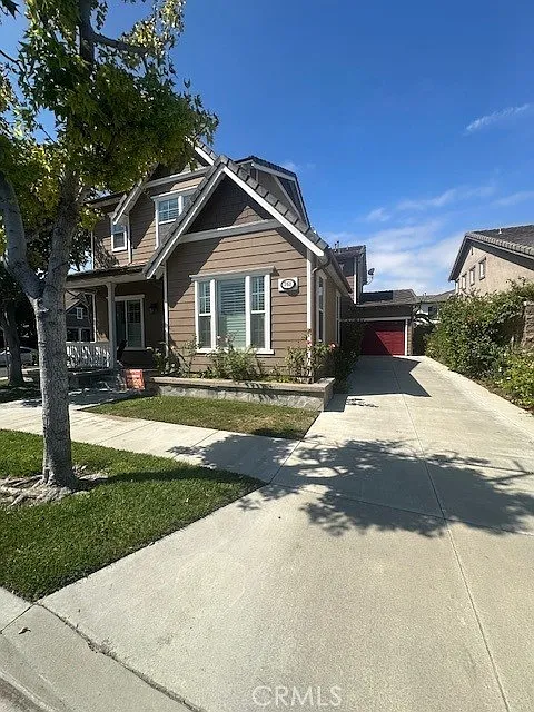 4 bed, 4.5 bath, 3204 sqft, $7,800 — Photo 2