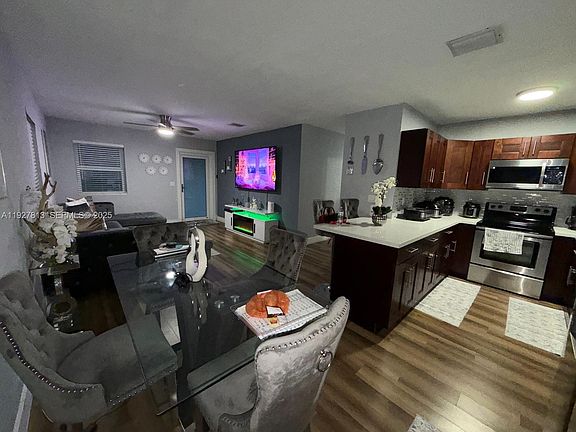 5th image of 100 NE 171st Ter