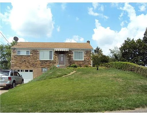 6361 Crestview Dr photo 1