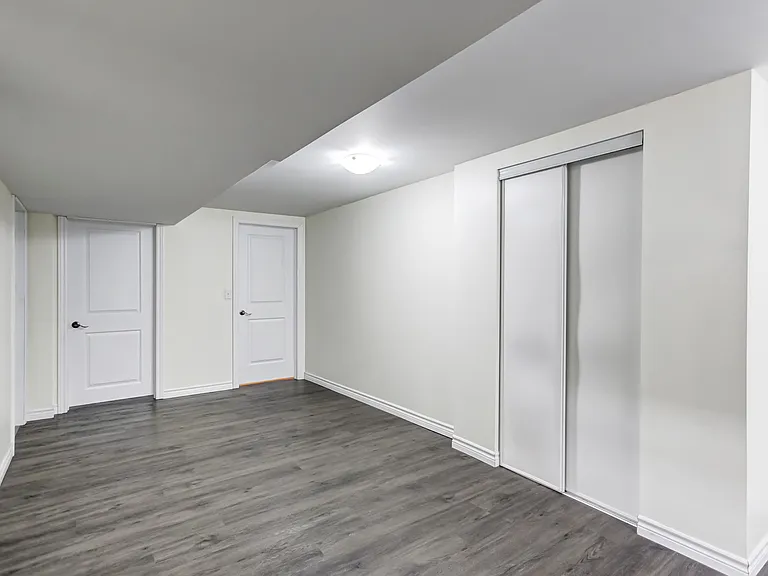 5 Daphne Cres #BASEMENT — Photo 6