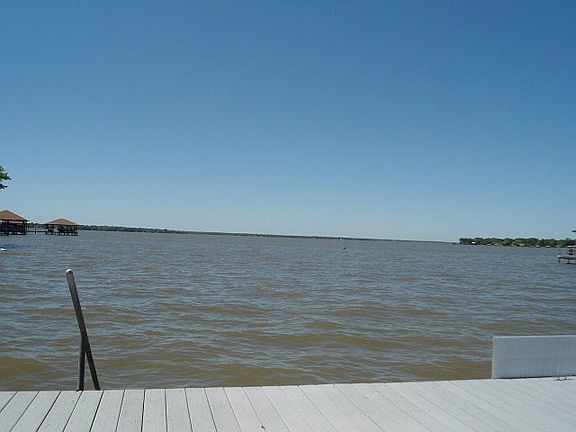 5th image of 260 Shady Shores Dr
