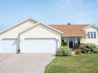 1008 10th Ave SE, Barnesville, MN 56514