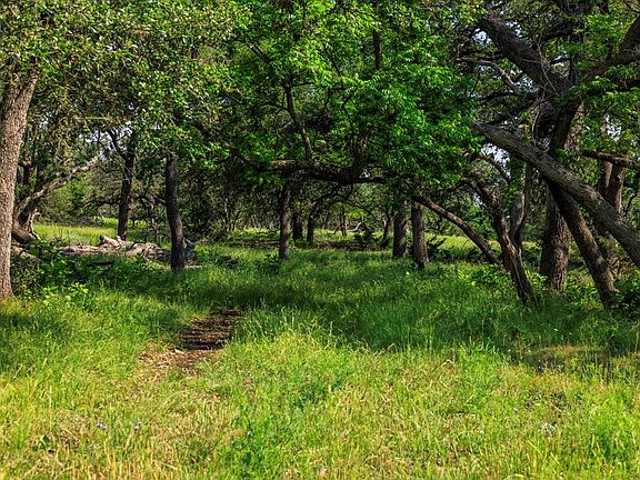 2nd image of 1820 Pressler Henke Rd