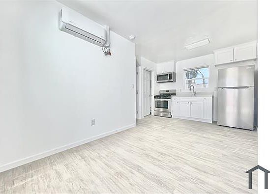 1st image of 3798 S Gramercy Pl