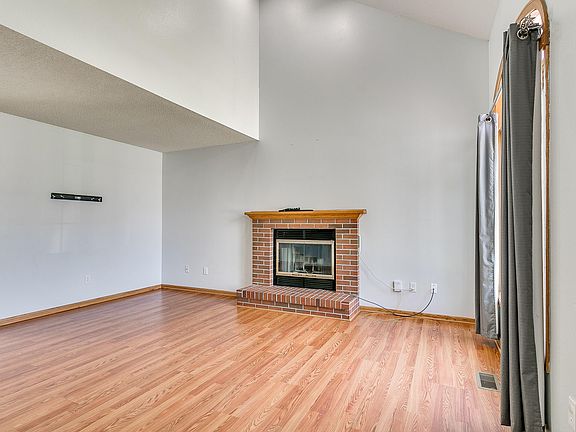 2nd image of 1922 Wyngate Dr
