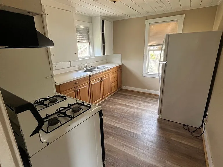 1150 Palm St — Photo 2