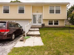 185 Dillrose Dr, Northwood, OH 43619