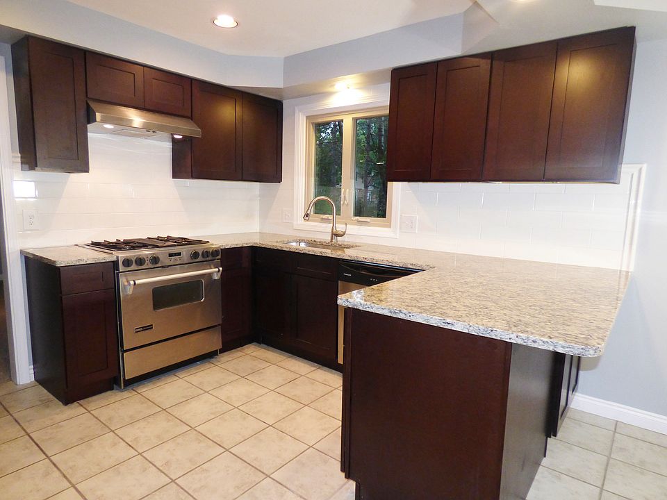 1st image of 47438 Colony Ct