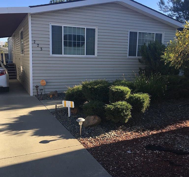 1st image of 223 Chateau La Salle Dr #223