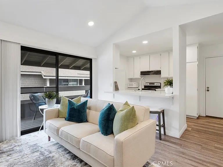 262 Streamwood — Photo 154
