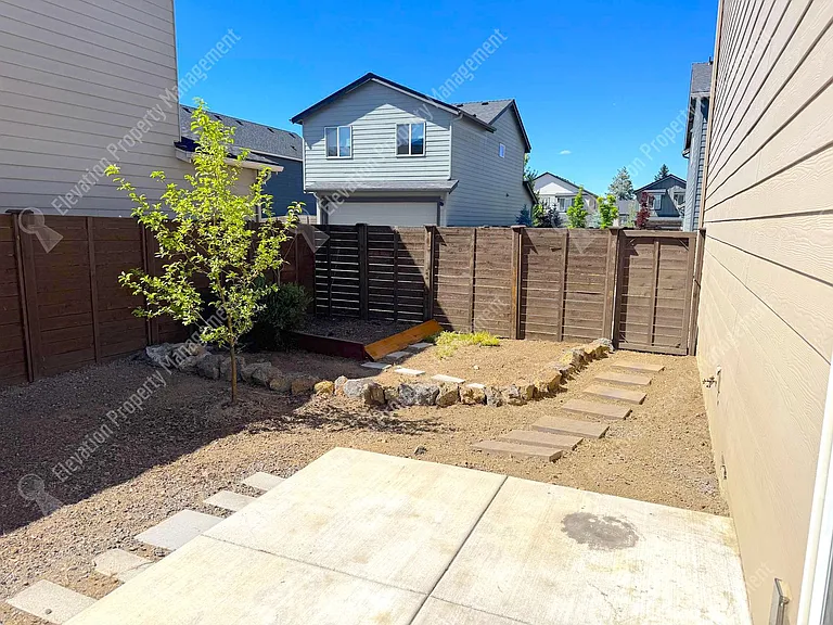 20570 SE Cameron Ave — Photo 6
