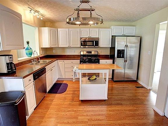 2nd image of 2445 Blacksmith Ln