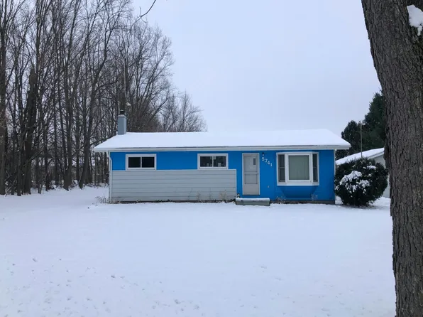 5741 W Columbia Rd, Mason, MI 48854