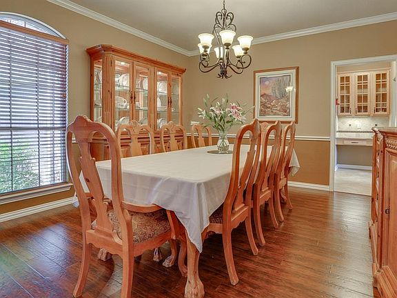 4th image of 2808 Heather Wood Dr