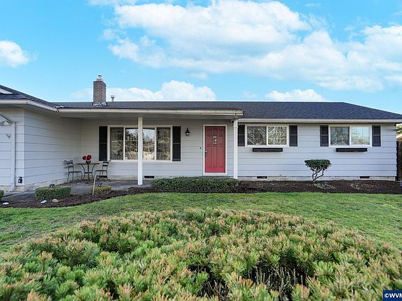 2nd image of 3903 47th Ave NE