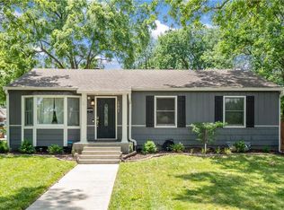 1901 W 72nd St, Prairie Village, KS 66208
